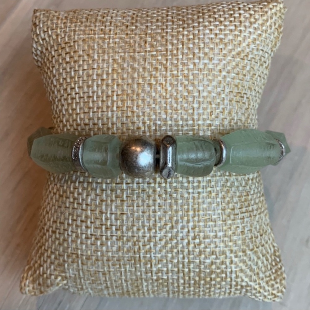 Stella & Dot Green and Silver Beaded Bracelet